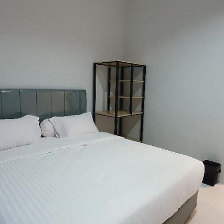 Reddoorz Plus Near Siloam Hospital Balikpapan Kültér fotó