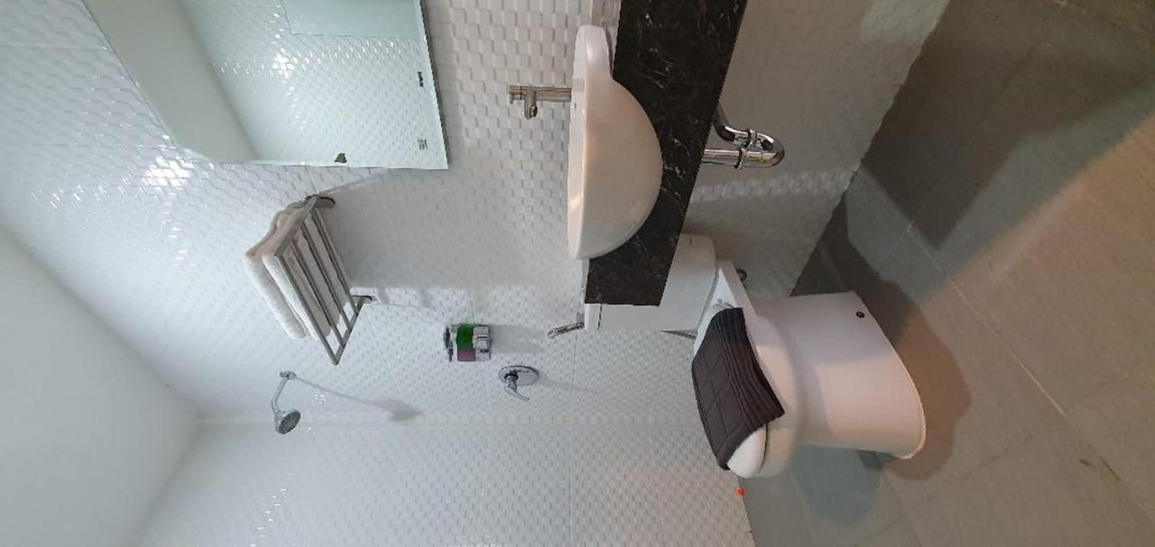 Reddoorz Plus Near Siloam Hospital Balikpapan Kültér fotó
