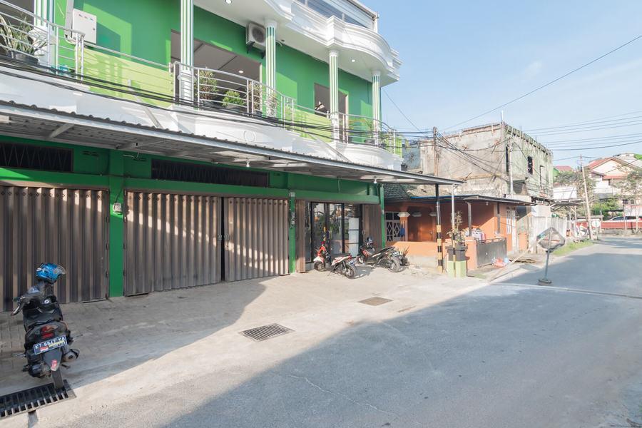 Reddoorz Plus Near Siloam Hospital Balikpapan Kültér fotó